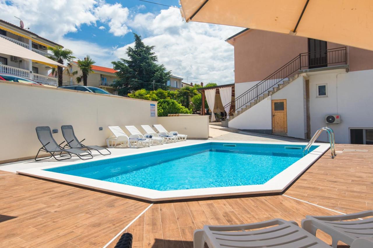 Apartment Dida I Mara Malinska Εξωτερικό φωτογραφία